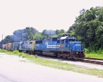 CSX 8668 & 2554 lead a train out of Bennett Yard